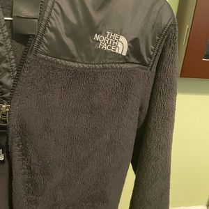 The North‎ Face full zip black jacket